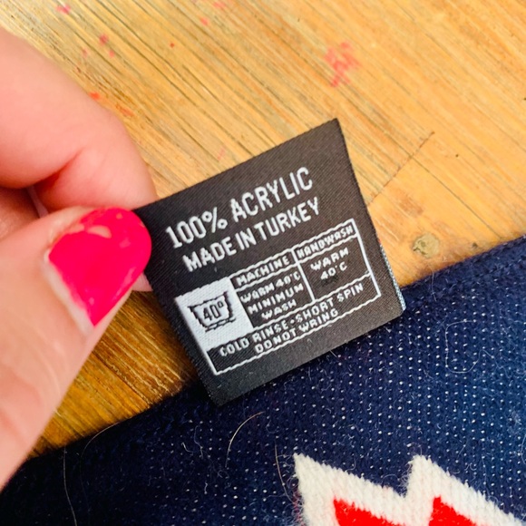 Revolution soccer knit Graphic Scarf - Picture 5 of 8